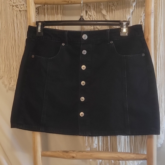 American Eagle - Picture 6 of 6